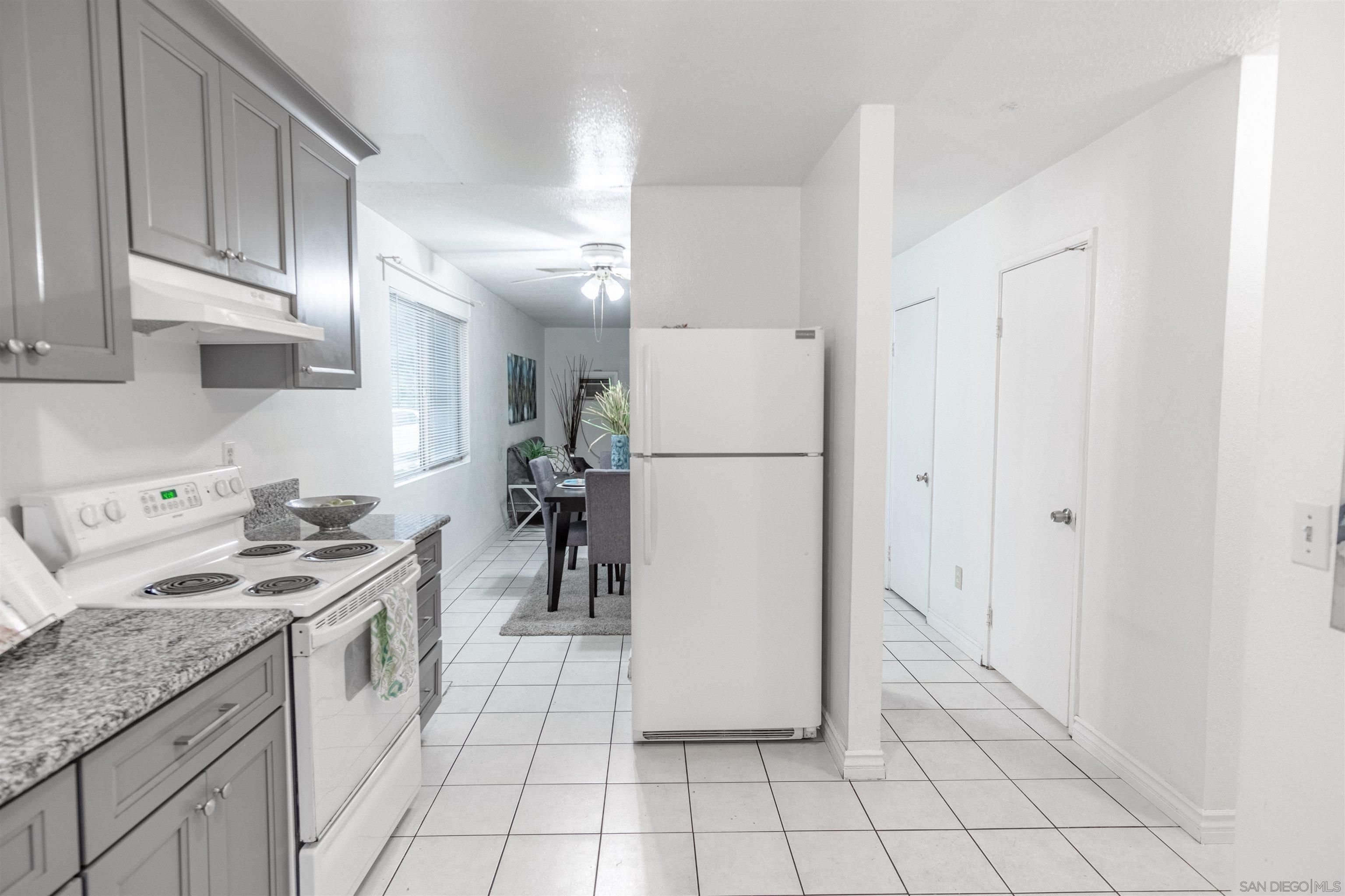 7099 Russan Ln