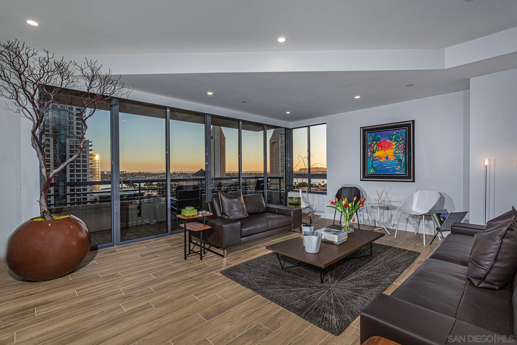 700 Front Street  1202