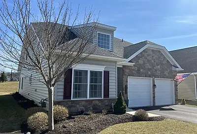 4328 Colonial Lane Center Valley PA 18034