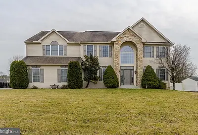 22 Walnut Drive E Bernville PA 19506