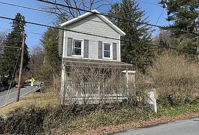 708 Friedensburg Road Reading PA 19606