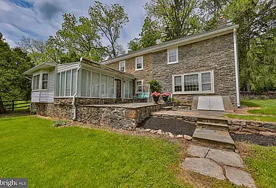 3350 Route 212 Springtown PA 18081