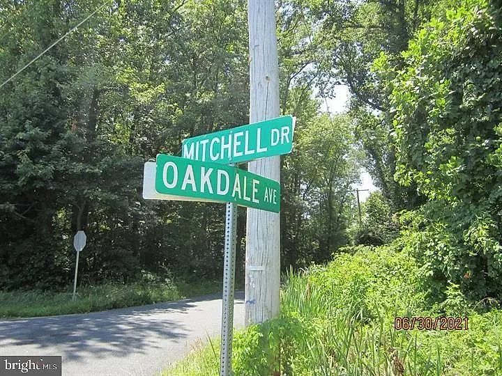 Oakdale Street
