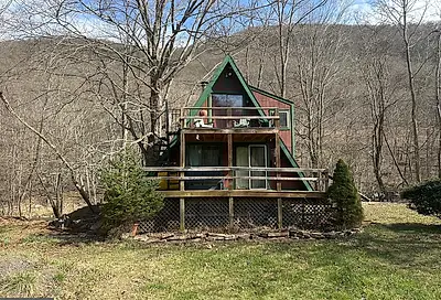995 Clarion Lane Great Cacapon WV 25422