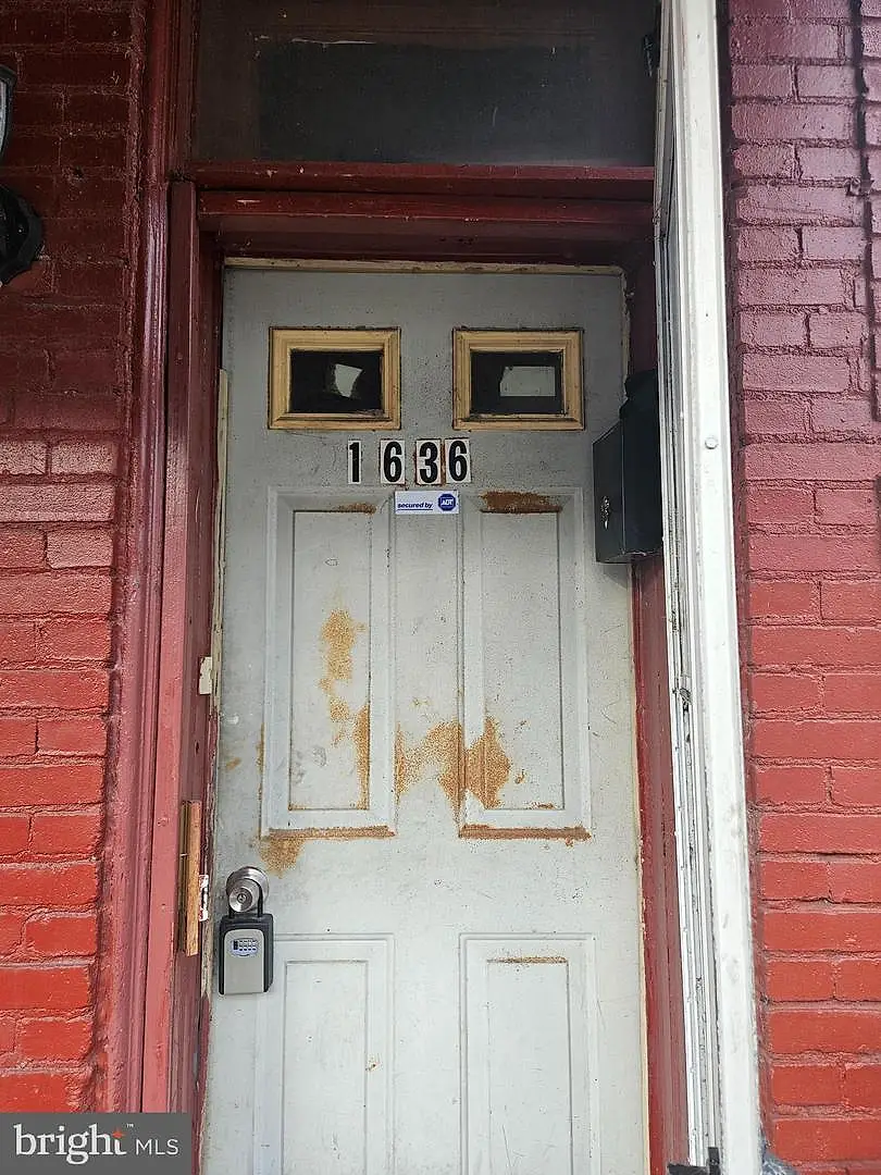 1636 N 4th Street