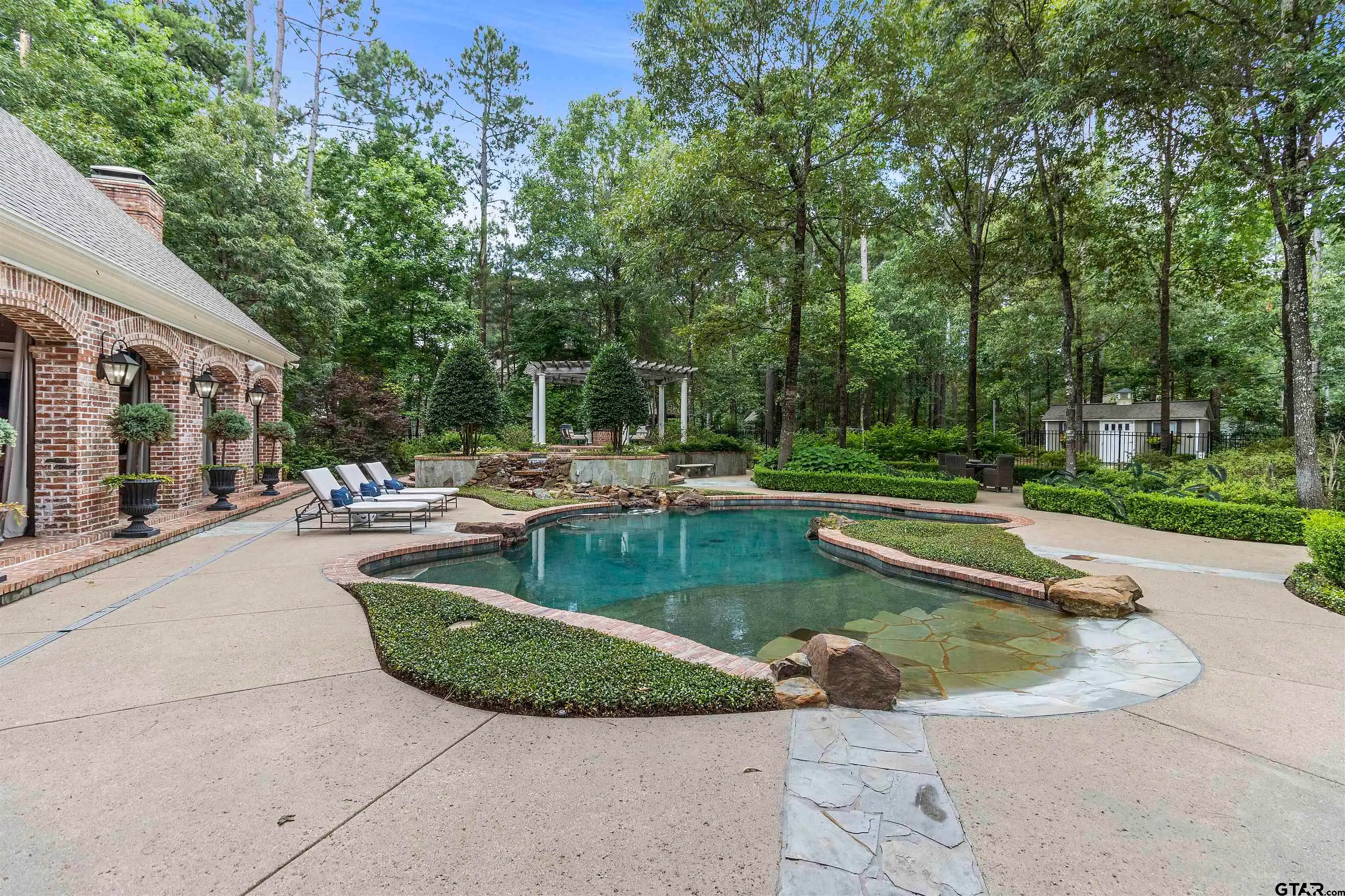 3896 Brighton Creek Circle