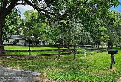 18080 SW 52nd Court Southwest Ranches FL 33331
