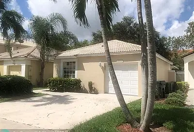 5853 Eagle Cay Ln Coconut Creek FL 33073