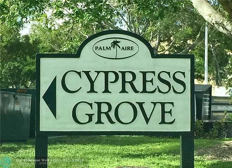 806 Cypress Grove Ln