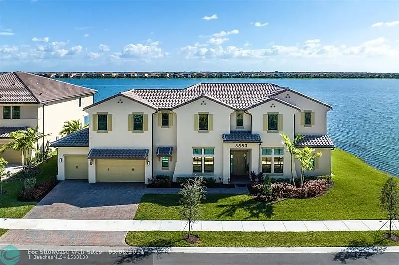 8850 W Parkland Bay Trl