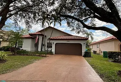5754 NW 48th Ct Coral Springs FL 33067