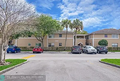 10200 Twin Lakes Dr Coral Springs FL 33071