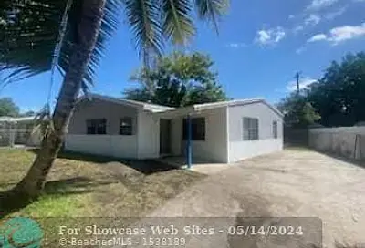 3060 NW 17th Ct Fort Lauderdale FL 33311