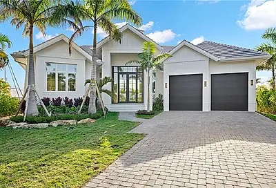 1675 Mullet Ct Naples FL 34102