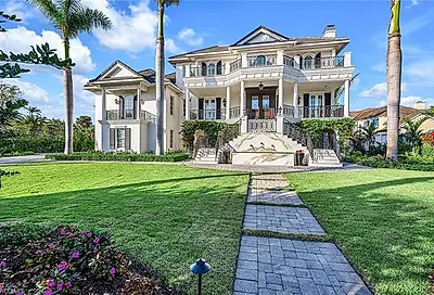 225 Cove Ln Naples FL 34102