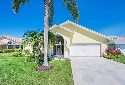450 Countryside Dr Naples FL 34104