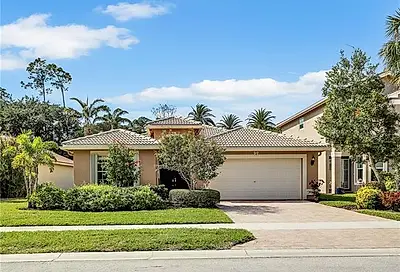 2347 Butterfly Palm Dr Naples FL 34119