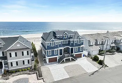 210 Dune Avenue Mantoloking NJ 08738