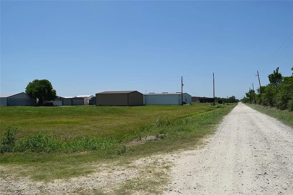 Lot #65 Wolfe Airpark