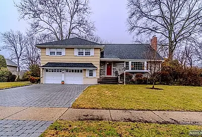 197 Country Club Drive Oradell NJ 07649