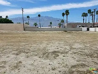 Shifting Sand Commercial Vacant Lot