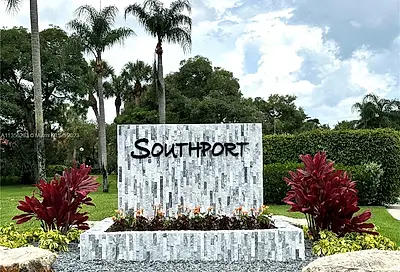33 Southport Ln Boynton Beach FL 33436