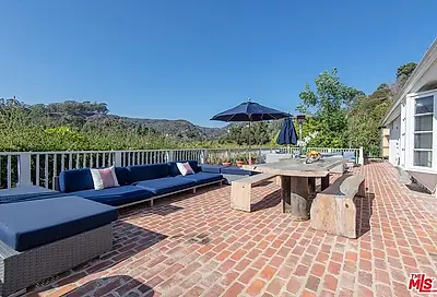 1191 Ravoli Drive Pacific Palisades CA 90272