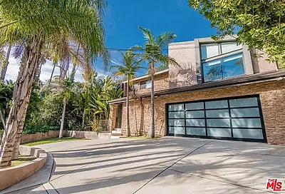 2425 Coldwater Canyon Drive Beverly Hills CA 90210