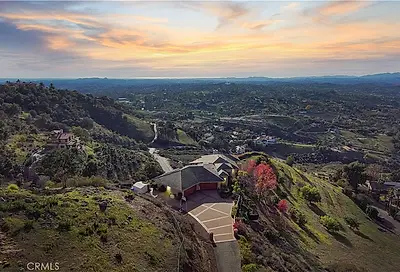 3335 Red Mountain Heights Drive Fallbrook CA 92028