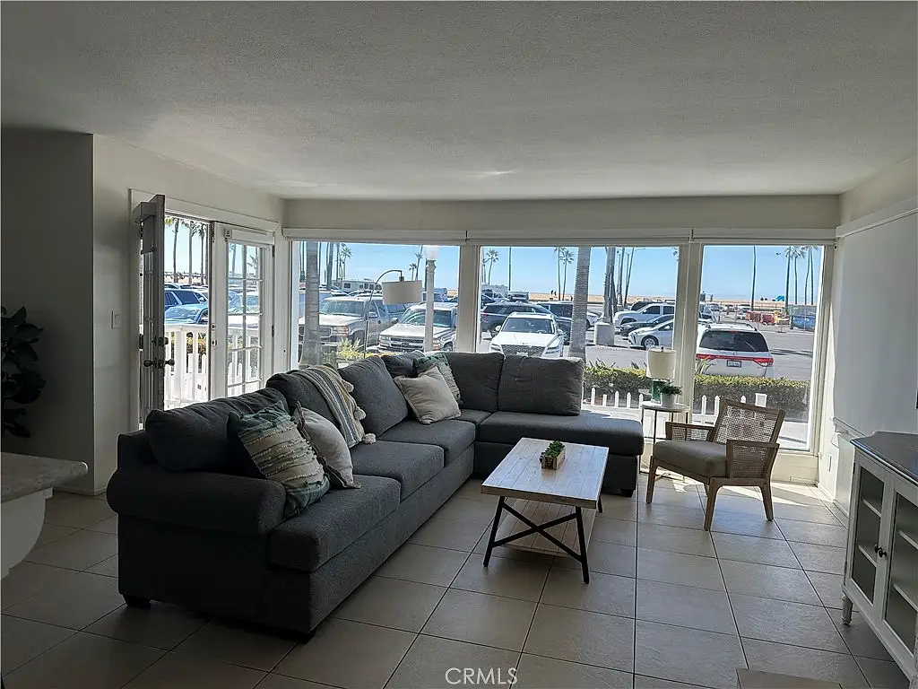 506 E Oceanfront