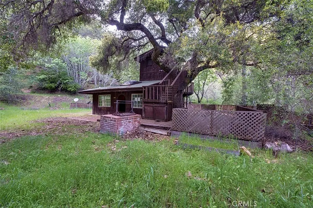 3399 upper lopez canyon road