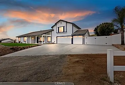 2351 red cloud court norco ca 92860