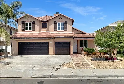 864 caden place perris ca 92571