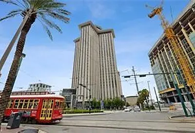 2 Canal Street New Orleans LA 70130