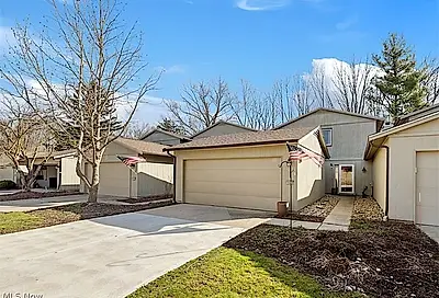 19543 Idlewood Trail Strongsville OH 44149