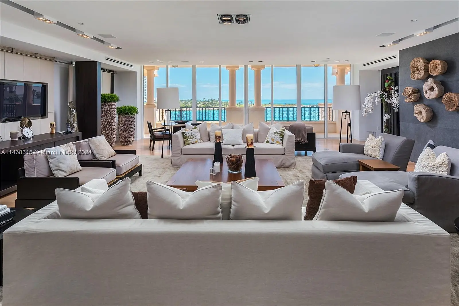 7143 Fisher Island Dr