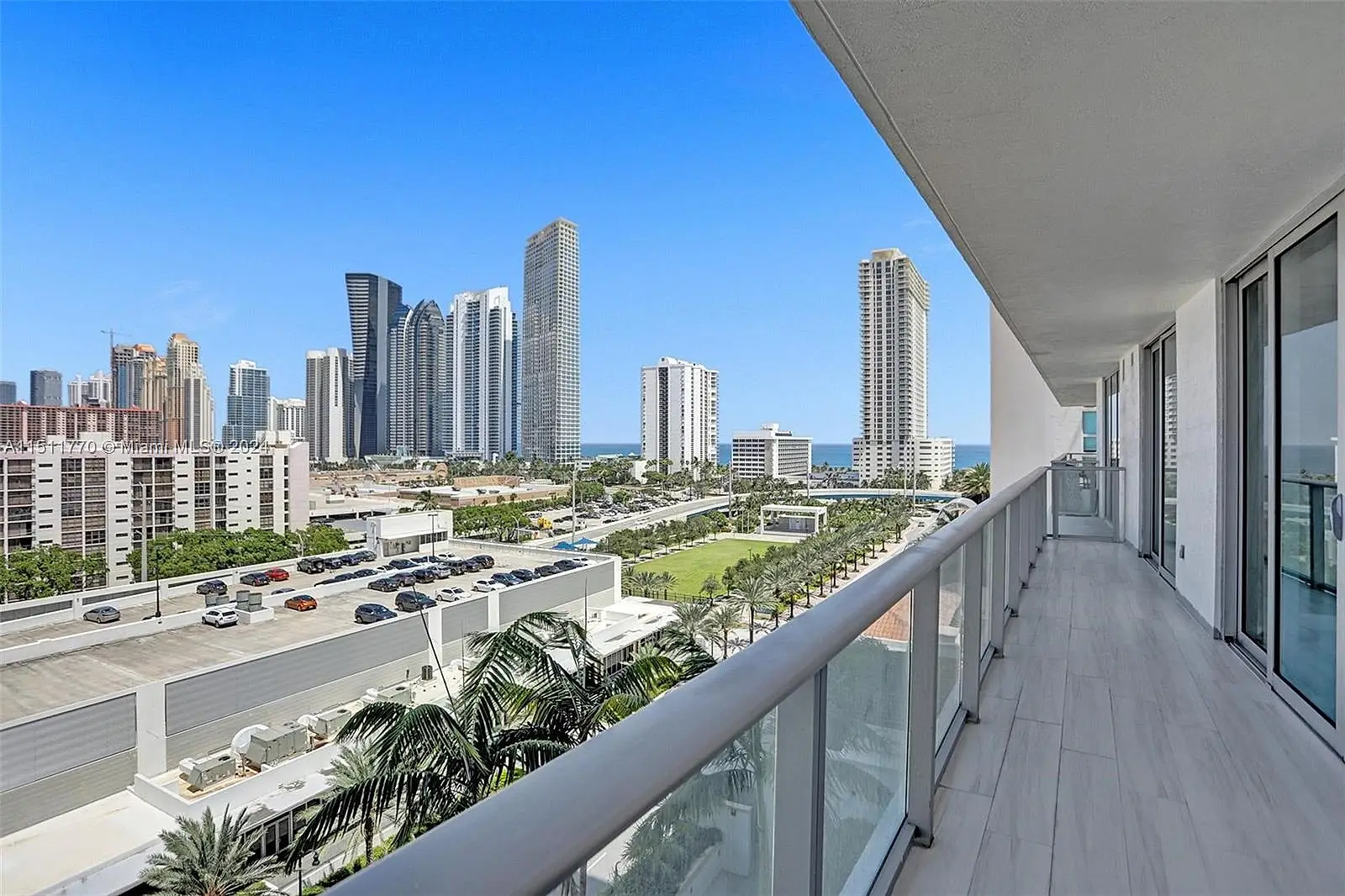 300 Sunny Isles Blvd