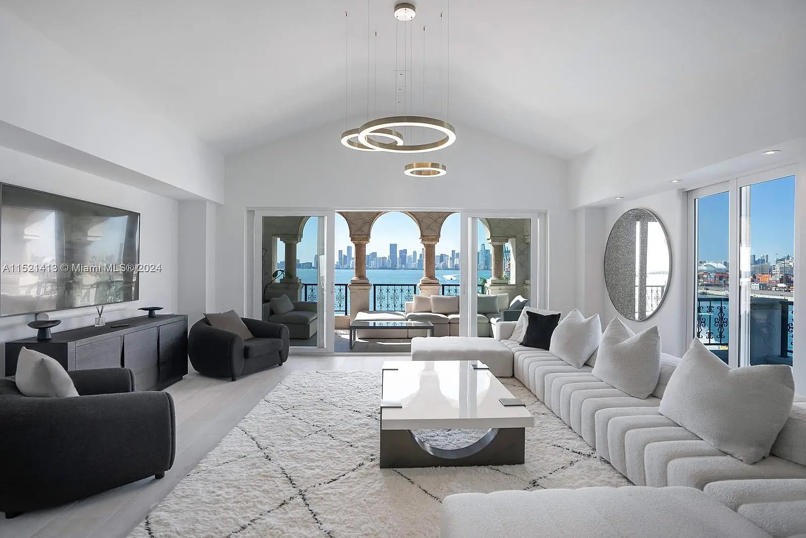 5365 Fisher Island Dr