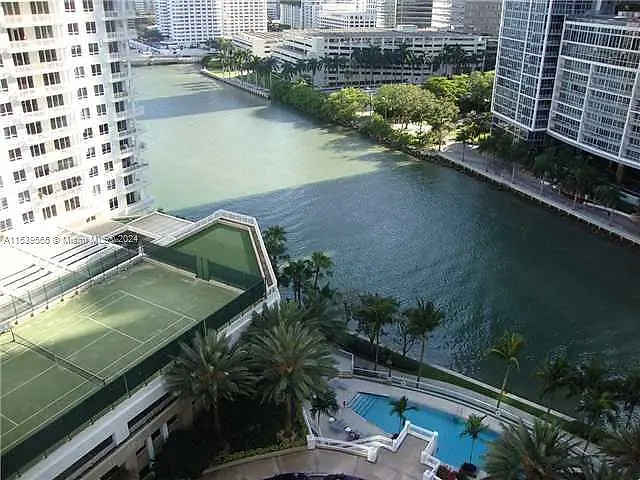 901 Brickell Key Blvd