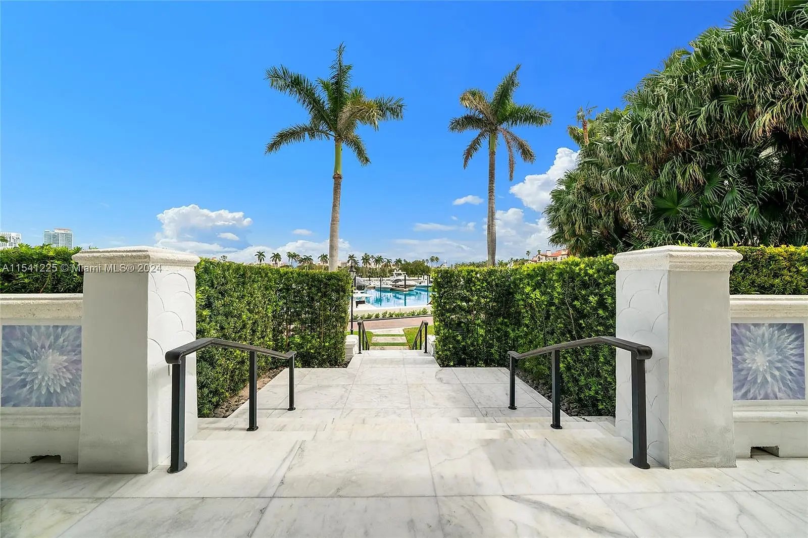 4512 Fisher Island Dr