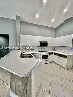 1445 Mira Vista Cir