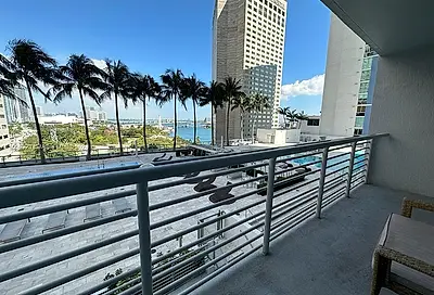 325 S Biscayne Blvd Miami FL 33131