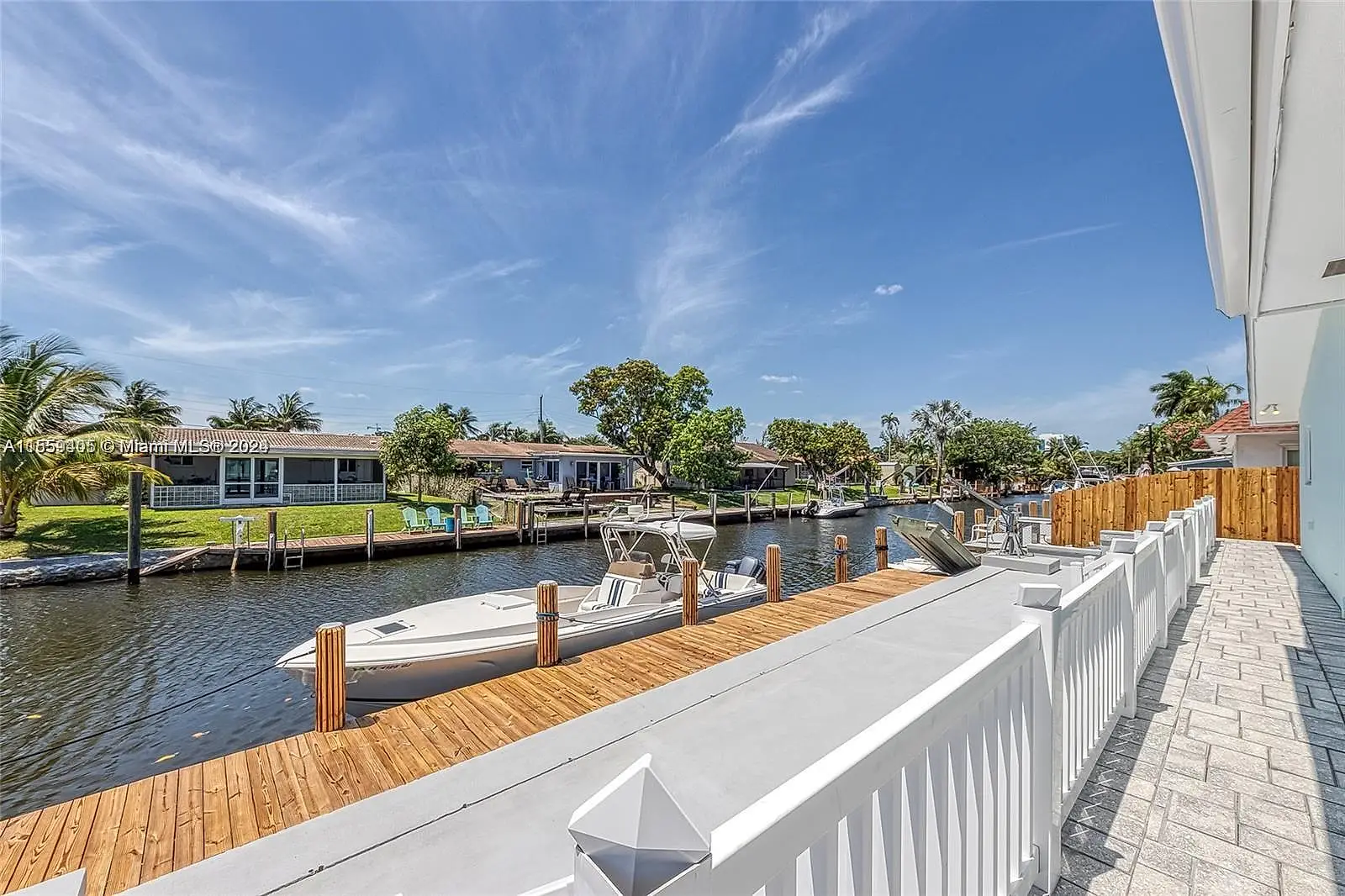 1411 NW 10th St - Dock