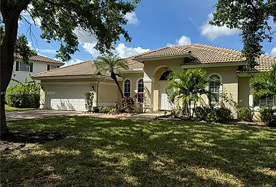 1574 NW 103rd Ter Coral Springs FL 33071