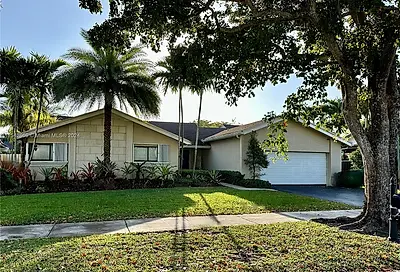 9013 SW 102nd Pl Miami FL 33176