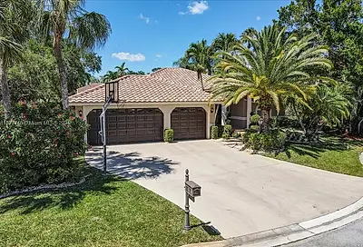 5643 NW 101st Dr Coral Springs FL 33076