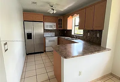 6862 NW 173rd Dr Hialeah FL 33015