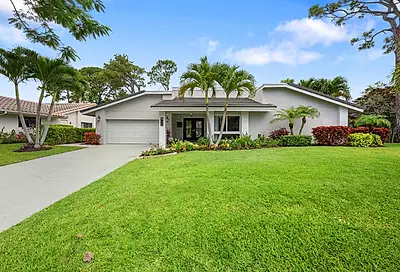 824 Foxpointe Circle Delray Beach FL 33445