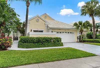 22 Dorchester Circle Palm Beach Gardens FL 33418