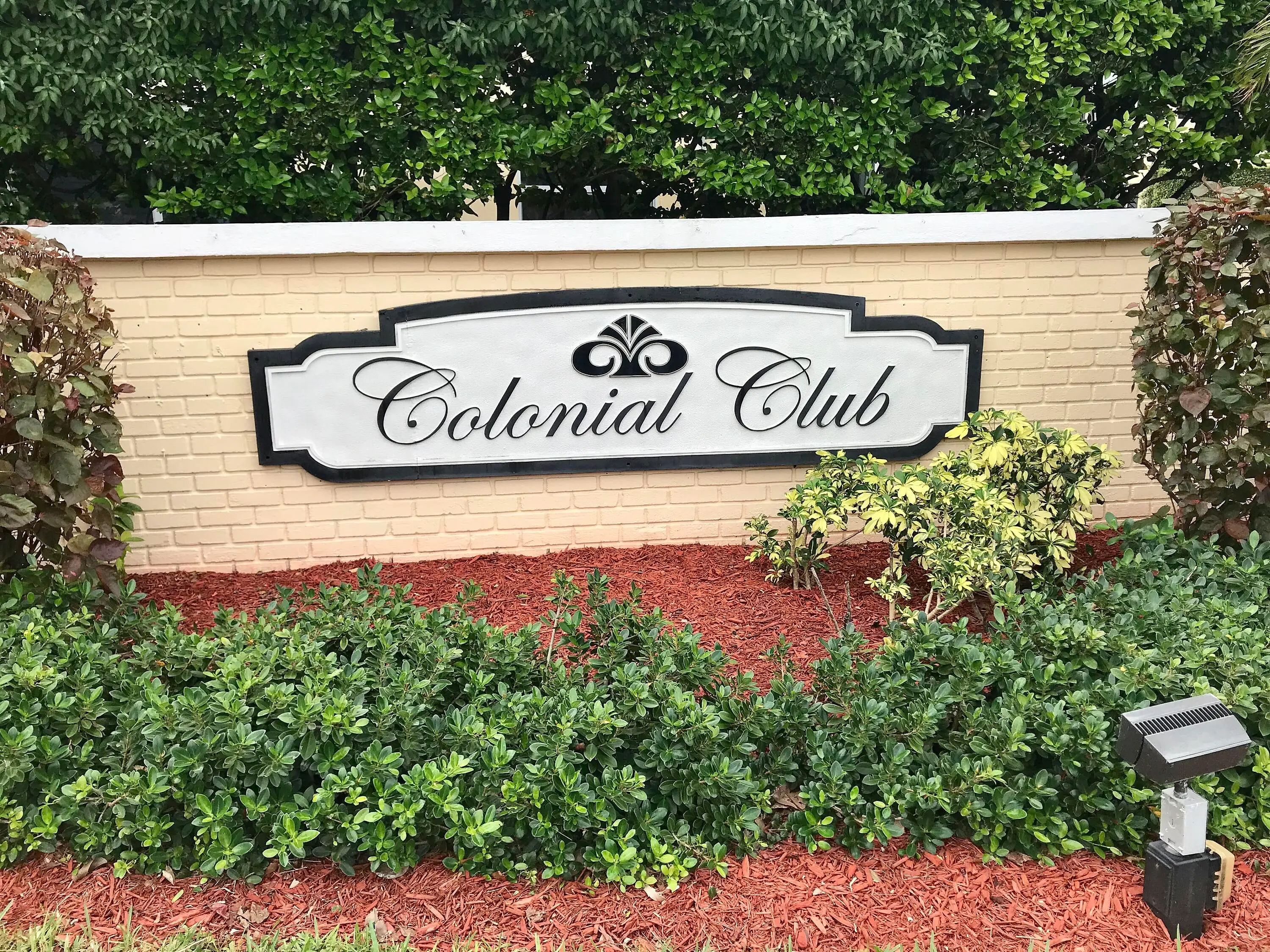 28 Colonial Club Drive
